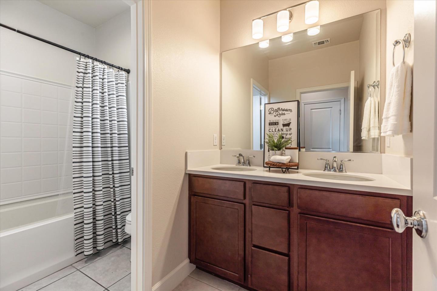 Detail Gallery Image 33 of 39 For 503 Cadiz Dr, Hollister,  CA 95023 - 3 Beds | 2 Baths