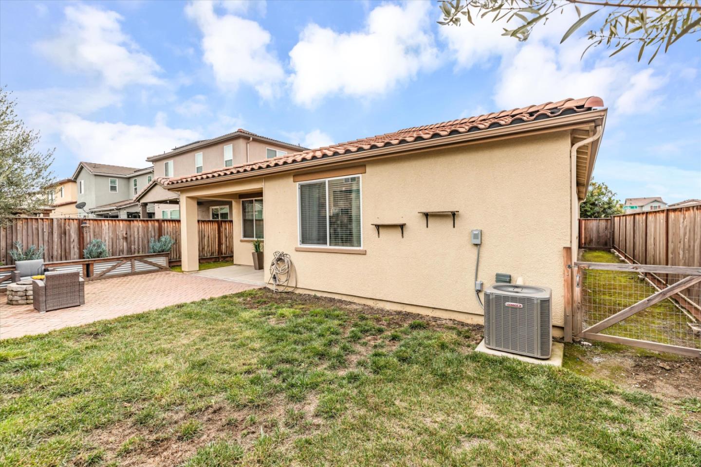 Detail Gallery Image 38 of 39 For 503 Cadiz Dr, Hollister,  CA 95023 - 3 Beds | 2 Baths