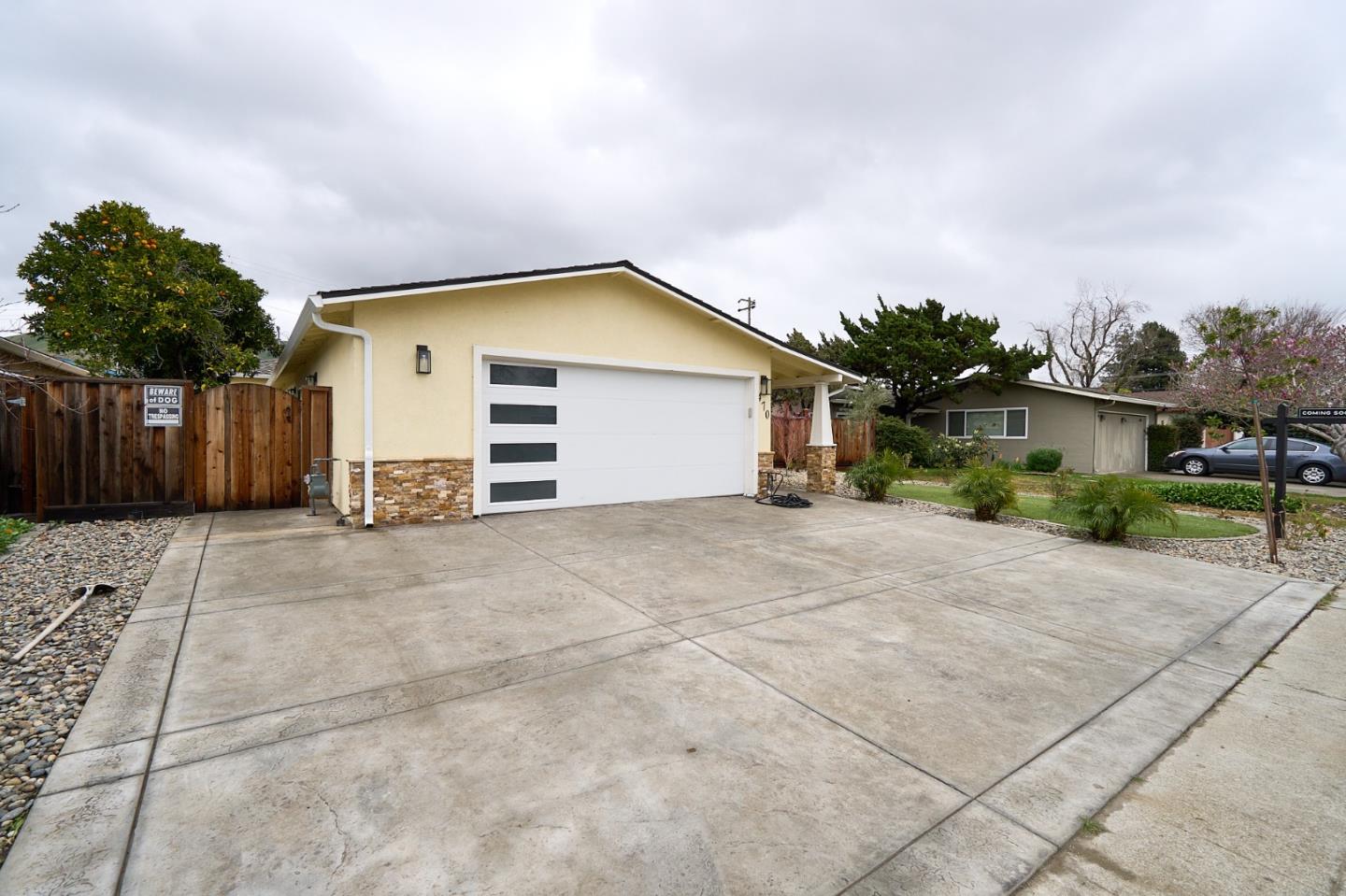 Detail Gallery Image 2 of 26 For 470 Holly Way, Milpitas,  CA 95035 - 6 Beds | 4 Baths