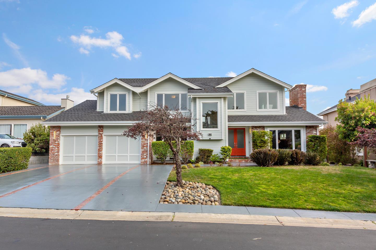 Detail Gallery Image 2 of 27 For 28 Fairway Pl, Half Moon Bay,  CA 94019 - 4 Beds | 3/1 Baths