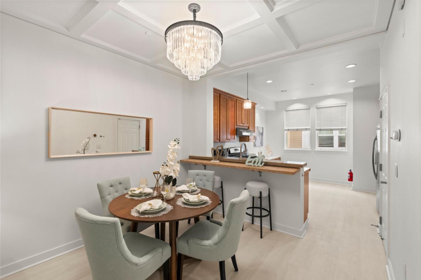 Detail Gallery Image 10 of 30 For 218 Grayson Ter, San Jose,  CA 95126 - 4 Beds | 2/1 Baths