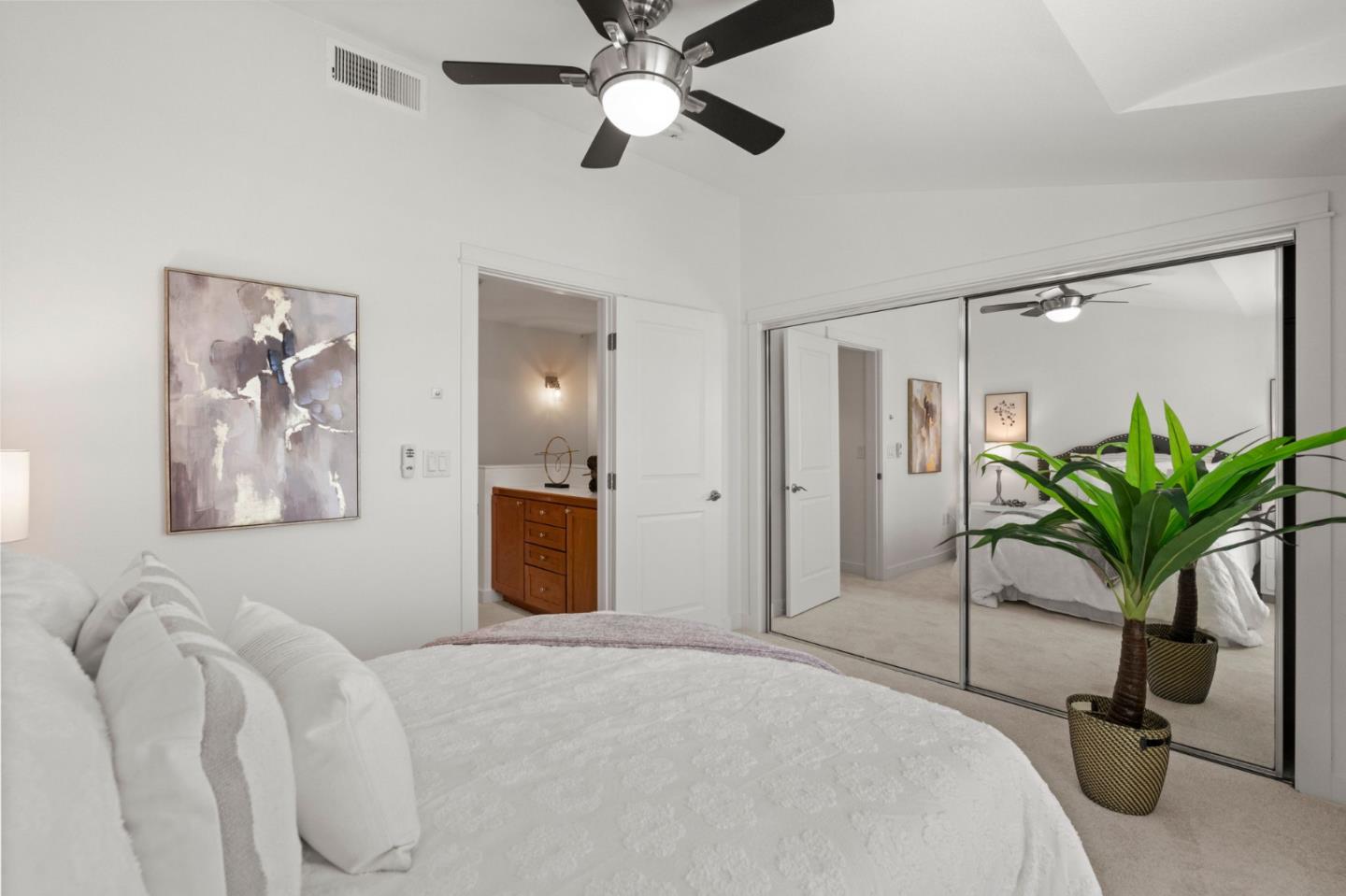 Detail Gallery Image 17 of 30 For 218 Grayson Ter, San Jose,  CA 95126 - 4 Beds | 2/1 Baths