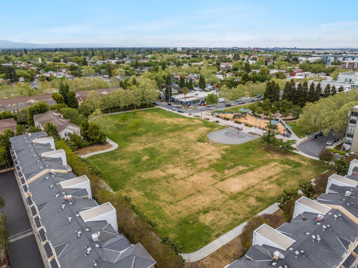 Detail Gallery Image 29 of 30 For 218 Grayson Ter, San Jose,  CA 95126 - 4 Beds | 2/1 Baths