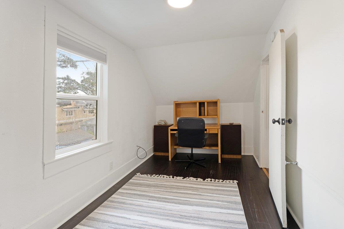 Detail Gallery Image 26 of 49 For 203 Grant St #3,  Santa Cruz,  CA 95060 - 4 Beds | 2 Baths