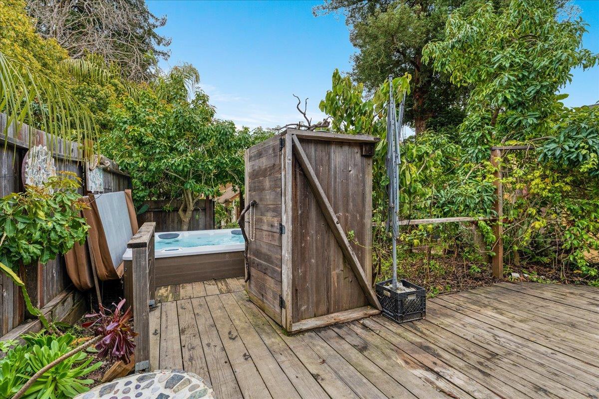 Detail Gallery Image 40 of 49 For 203 Grant St #3,  Santa Cruz,  CA 95060 - 4 Beds | 2 Baths