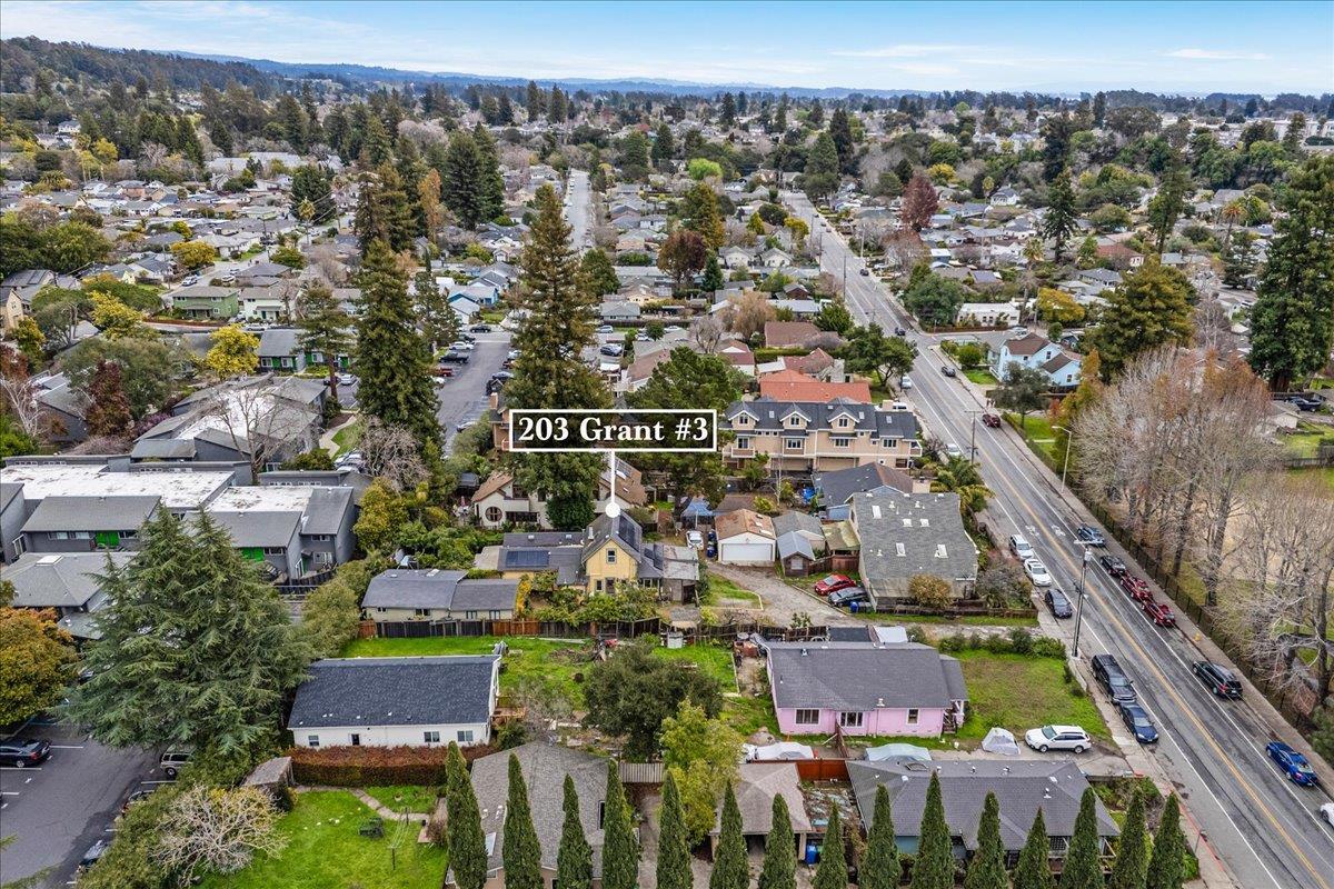 Detail Gallery Image 49 of 49 For 203 Grant St #3,  Santa Cruz,  CA 95060 - 4 Beds | 2 Baths