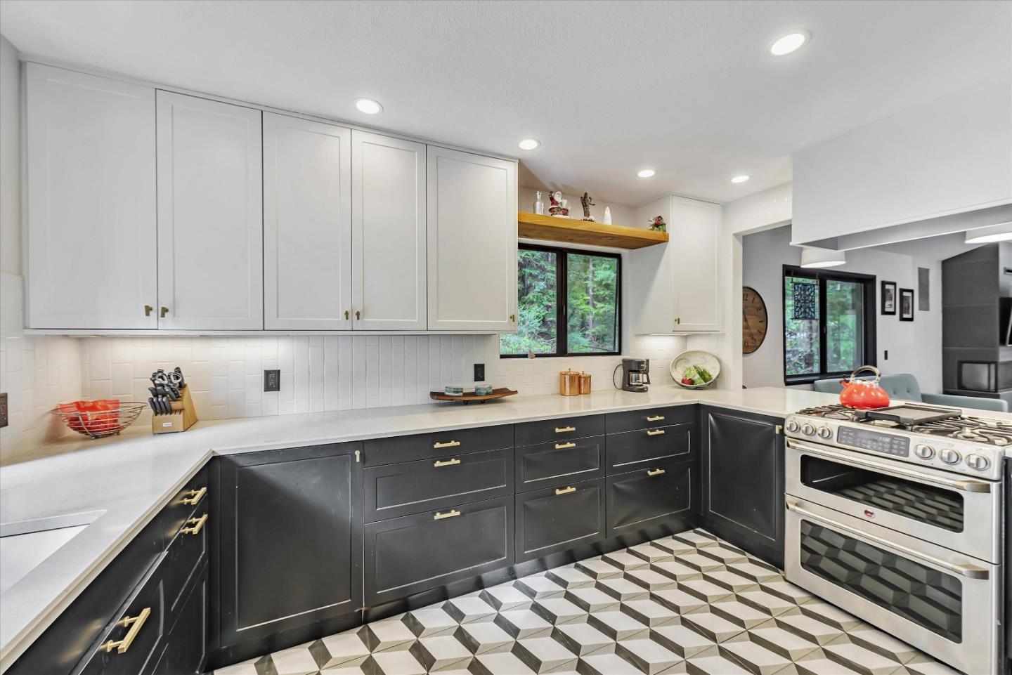 Detail Gallery Image 11 of 39 For 345 Mcgaffigan Mill Rd, Boulder Creek,  CA 95006 - 3 Beds | 3 Baths