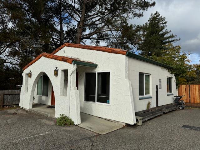Detail Gallery Image 10 of 14 For 617 Water St, Santa Cruz,  CA 95060 - – Beds | – Baths