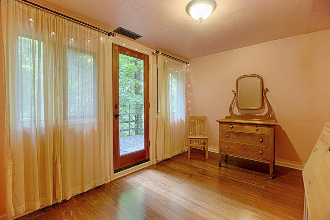 Detail Gallery Image 10 of 14 For 530 Logan Creek Rd, Boulder Creek,  CA 95006 - 2 Beds | 1/1 Baths
