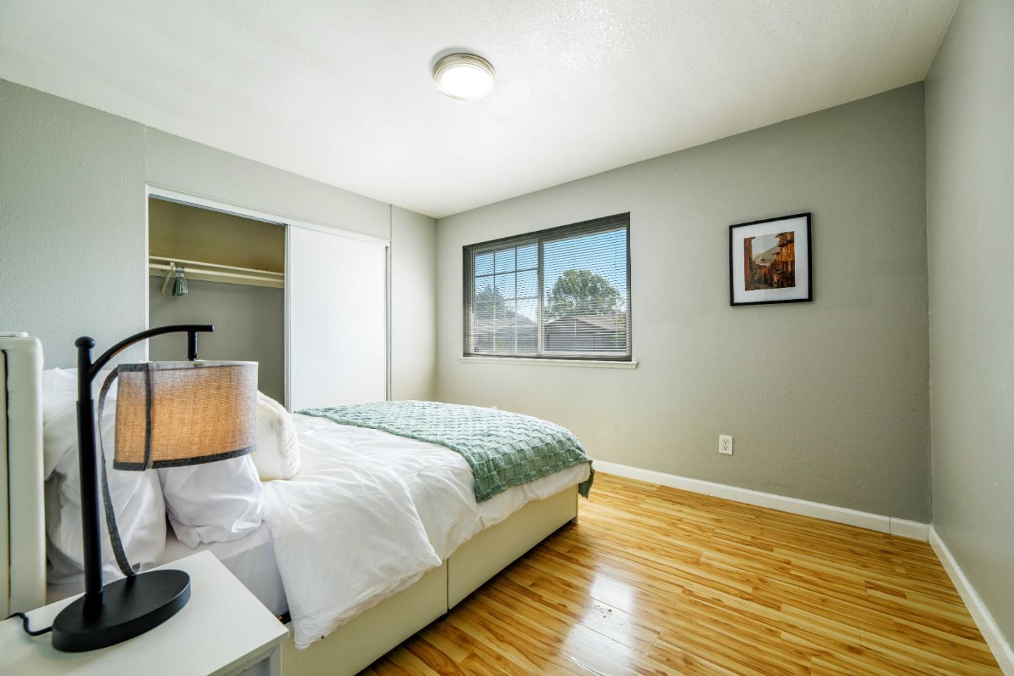 Detail Gallery Image 14 of 23 For 8617 Lodestone Cir, Elk Grove,  CA 95624 - 4 Beds | 2 Baths