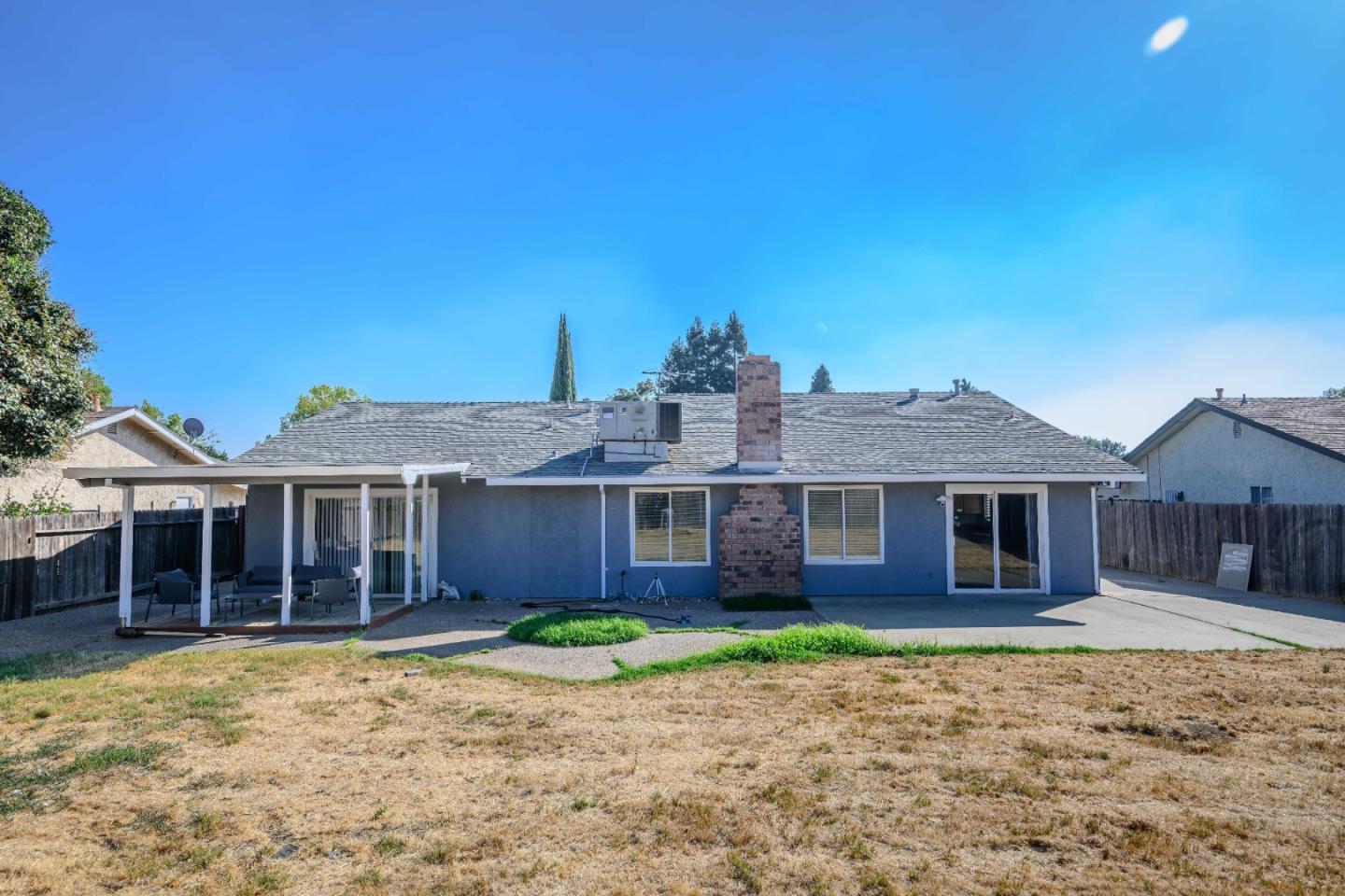 Detail Gallery Image 19 of 23 For 8617 Lodestone Cir, Elk Grove,  CA 95624 - 4 Beds | 2 Baths