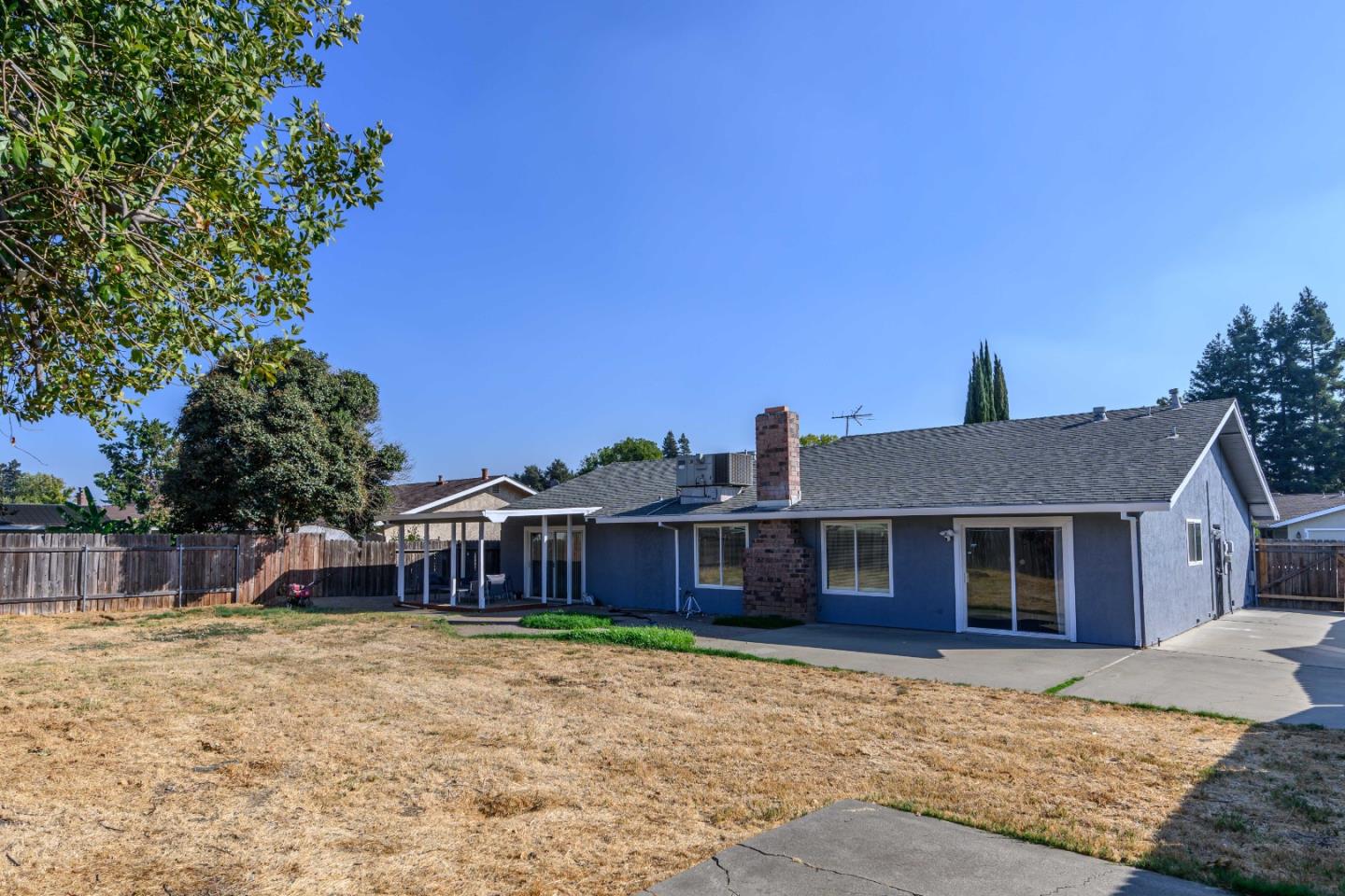 Detail Gallery Image 20 of 23 For 8617 Lodestone Cir, Elk Grove,  CA 95624 - 4 Beds | 2 Baths
