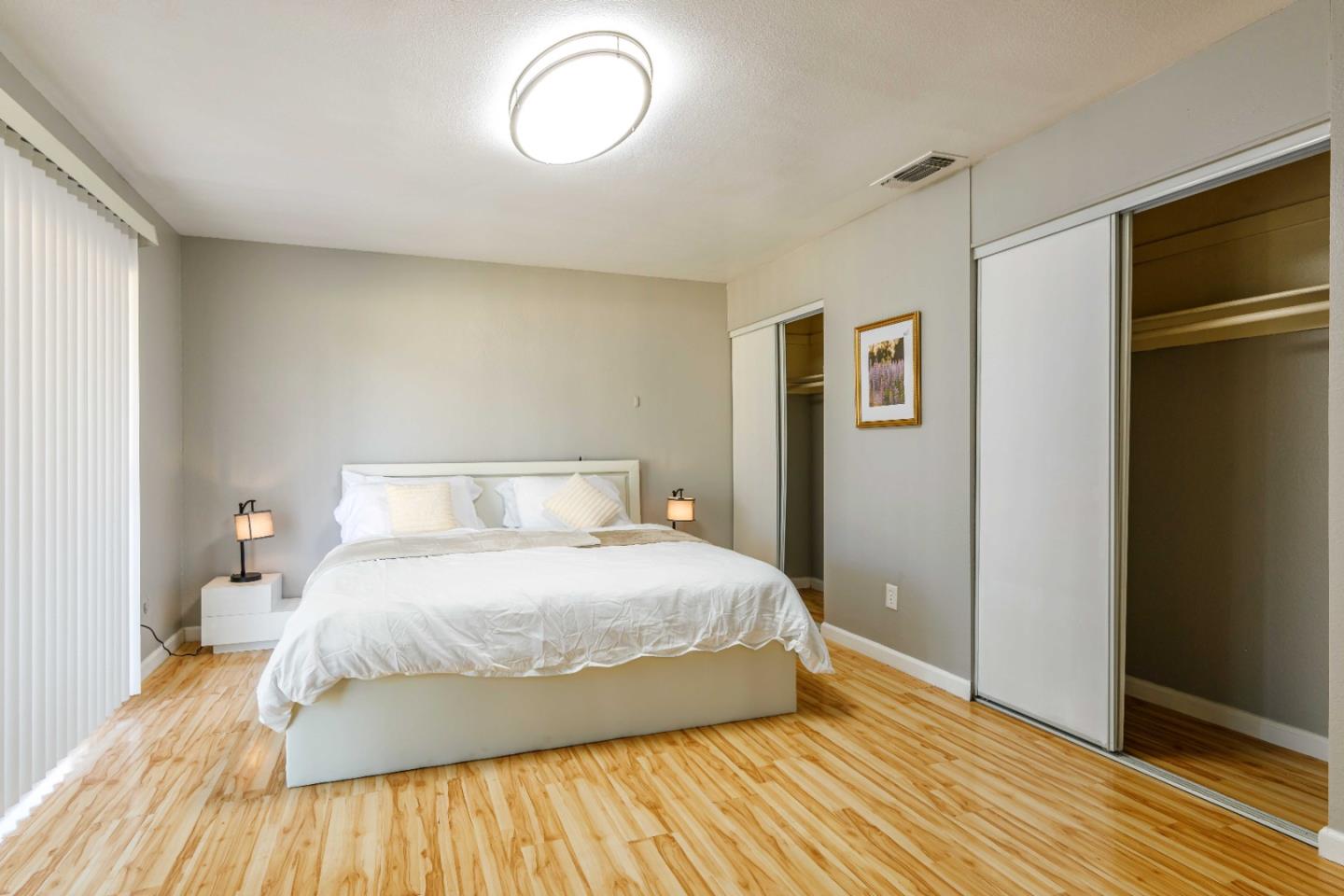 Detail Gallery Image 8 of 23 For 8617 Lodestone Cir, Elk Grove,  CA 95624 - 4 Beds | 2 Baths