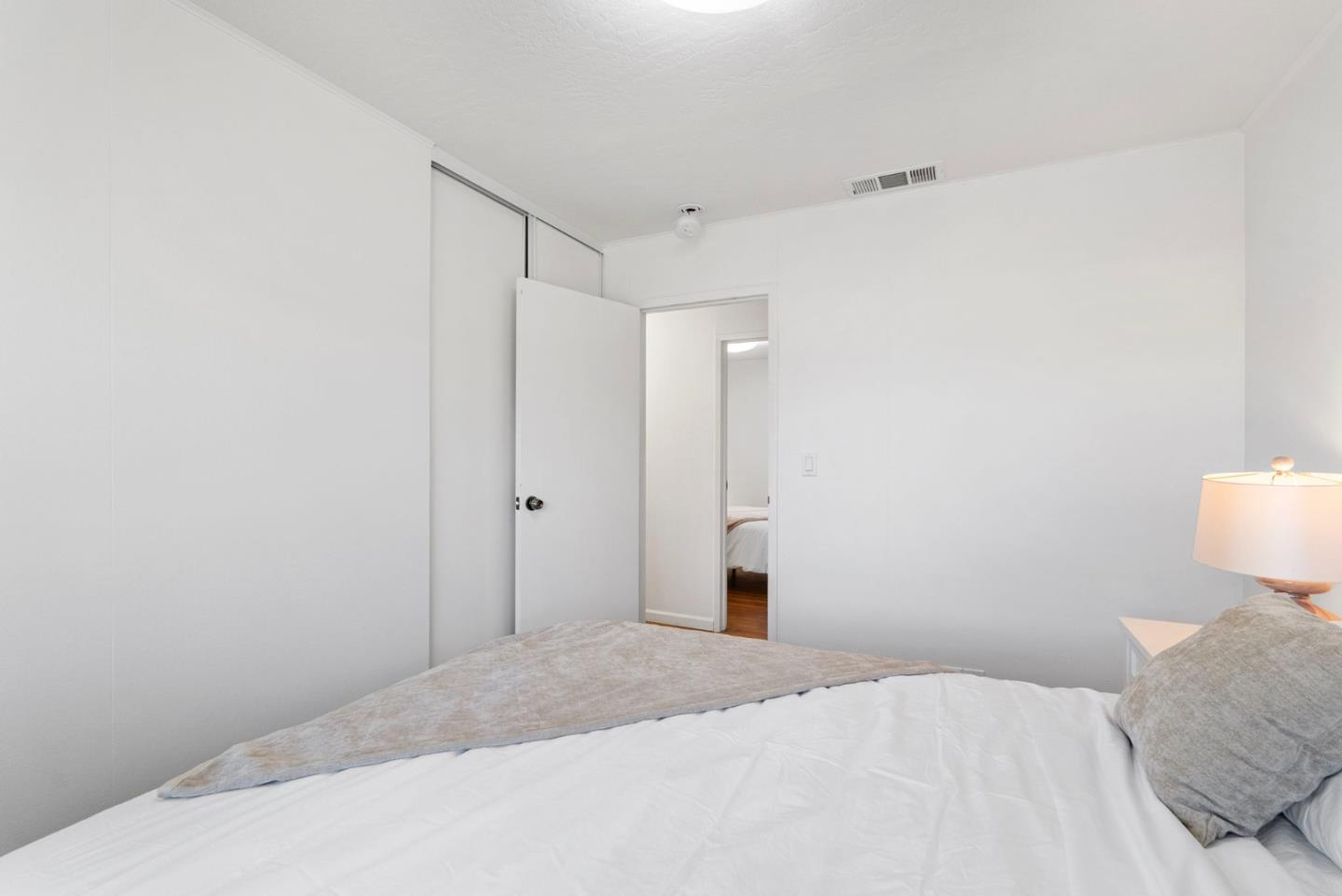 Detail Gallery Image 14 of 47 For 1376 Klamath Dr, San Jose,  CA 95130 - 4 Beds | 2 Baths