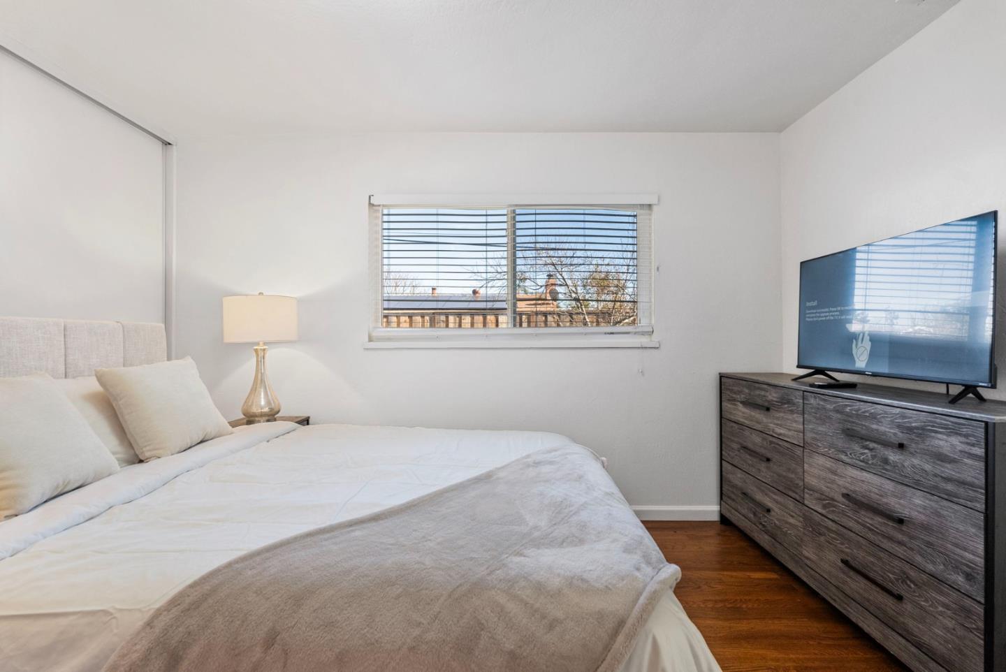 Detail Gallery Image 19 of 47 For 1376 Klamath Dr, San Jose,  CA 95130 - 4 Beds | 2 Baths