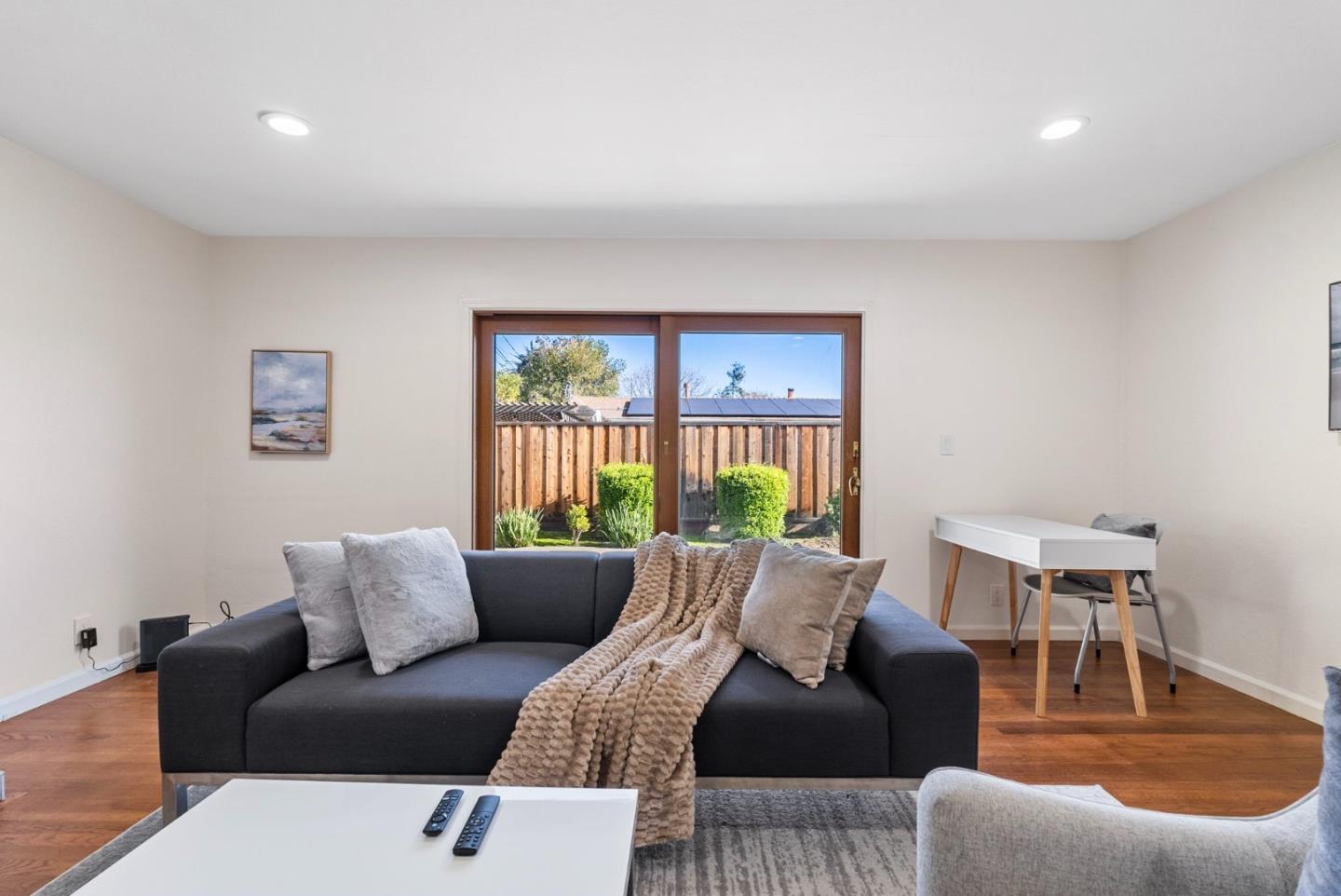 Detail Gallery Image 2 of 47 For 1376 Klamath Dr, San Jose,  CA 95130 - 4 Beds | 2 Baths