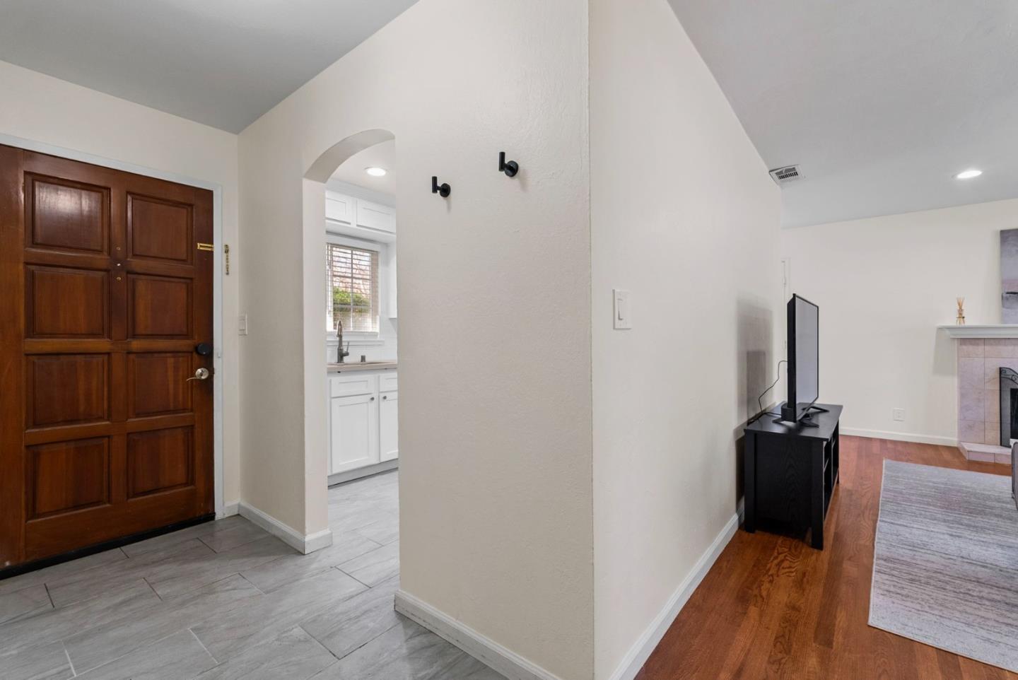 Detail Gallery Image 34 of 47 For 1376 Klamath Dr, San Jose,  CA 95130 - 4 Beds | 2 Baths