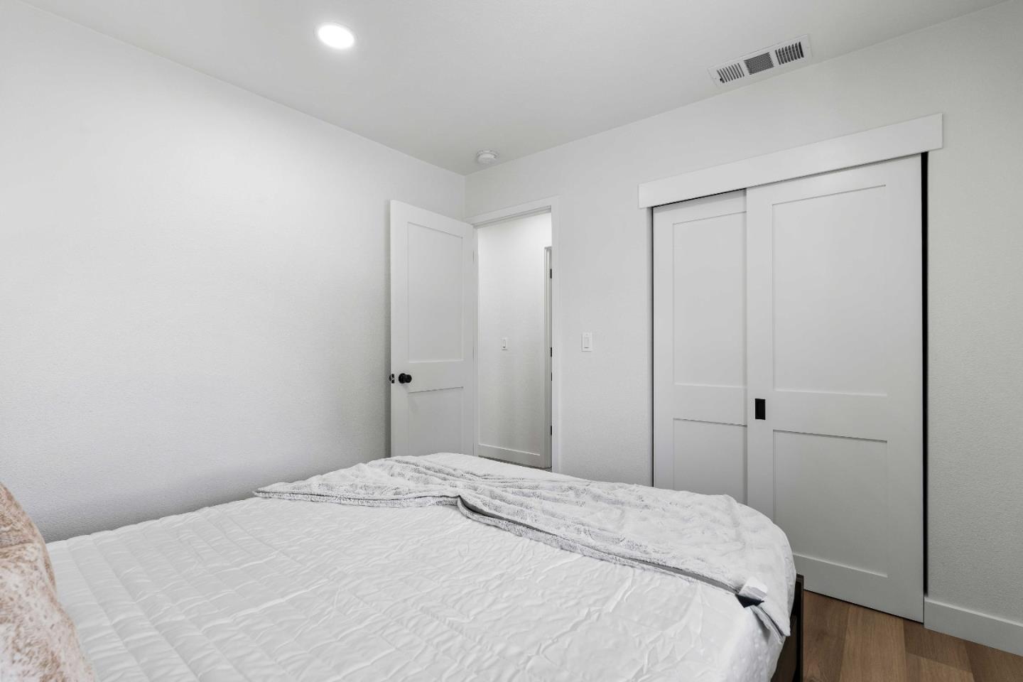 Detail Gallery Image 19 of 32 For 1452 Lochner Dr, San Jose,  CA 95127 - 3 Beds | 1/1 Baths