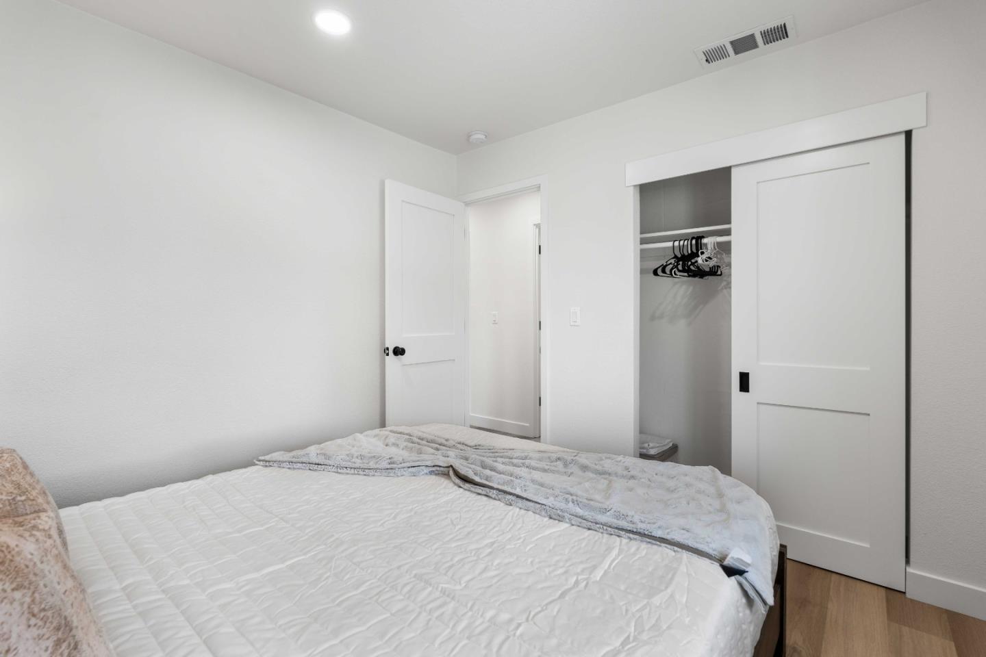 Detail Gallery Image 20 of 32 For 1452 Lochner Dr, San Jose,  CA 95127 - 3 Beds | 1/1 Baths