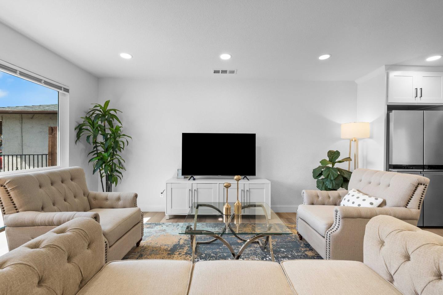 Detail Gallery Image 3 of 32 For 1452 Lochner Dr, San Jose,  CA 95127 - 3 Beds | 1/1 Baths