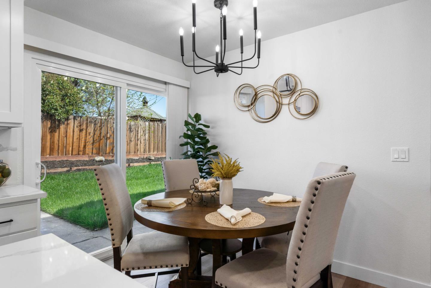 Detail Gallery Image 5 of 32 For 1452 Lochner Dr, San Jose,  CA 95127 - 3 Beds | 1/1 Baths