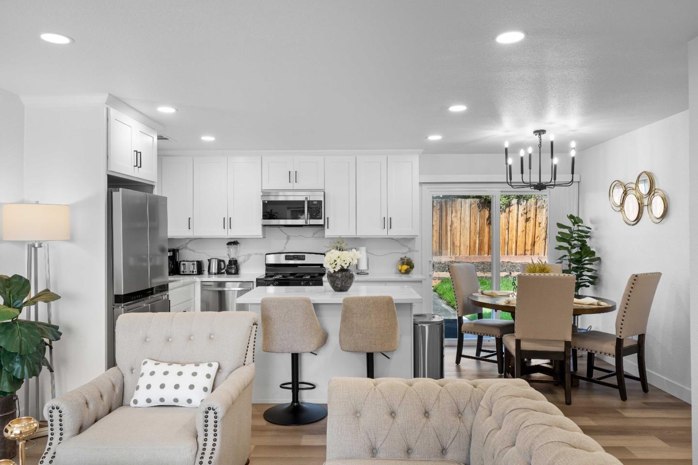 Detail Gallery Image 6 of 32 For 1452 Lochner Dr, San Jose,  CA 95127 - 3 Beds | 1/1 Baths