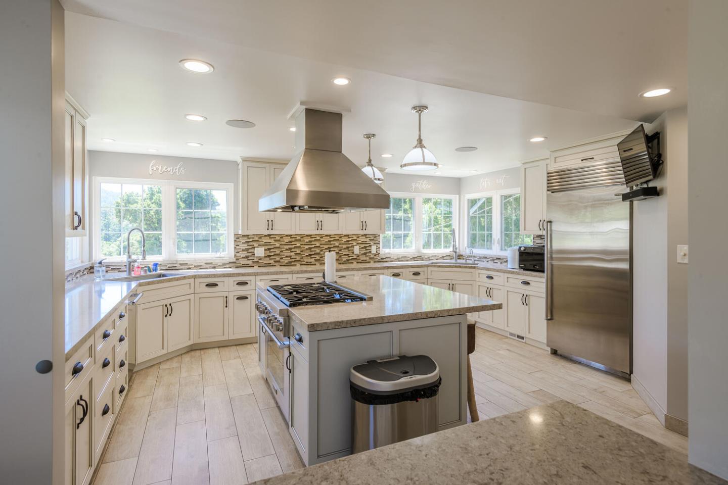 Detail Gallery Image 11 of 51 For 60 Fernwood Dr, La Honda,  CA 94020 - 4 Beds | 3 Baths