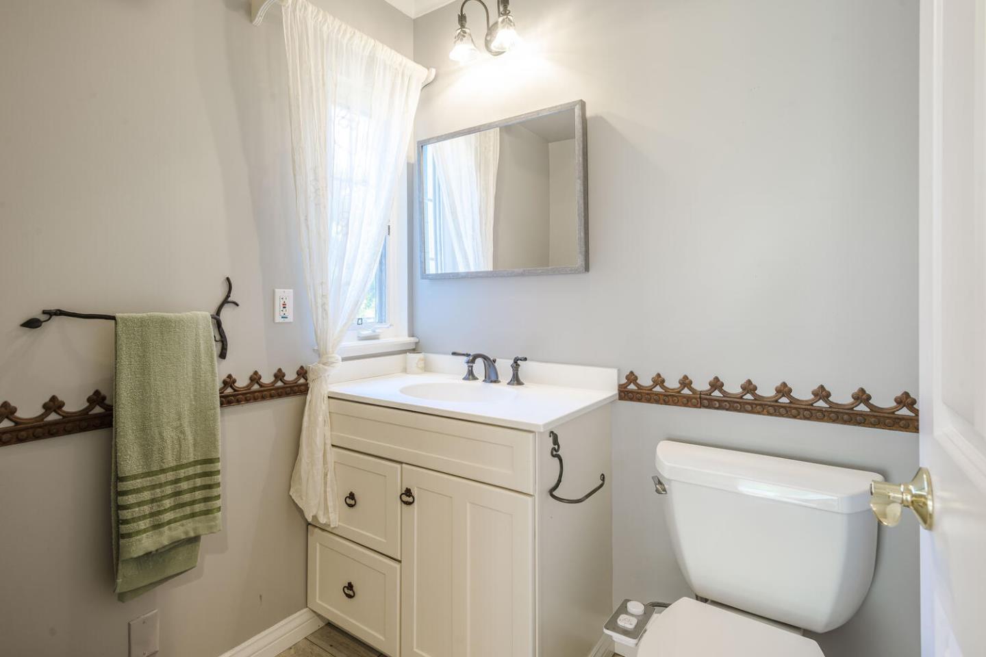 Detail Gallery Image 13 of 51 For 60 Fernwood Dr, La Honda,  CA 94020 - 4 Beds | 3 Baths
