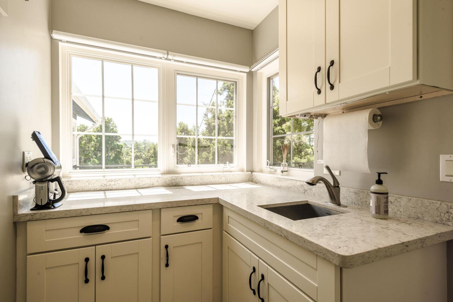 Detail Gallery Image 14 of 51 For 60 Fernwood Dr, La Honda,  CA 94020 - 4 Beds | 3 Baths