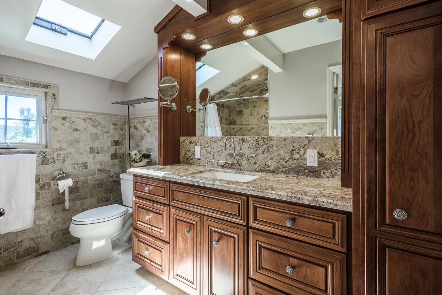 Detail Gallery Image 18 of 51 For 60 Fernwood Dr, La Honda,  CA 94020 - 4 Beds | 3 Baths