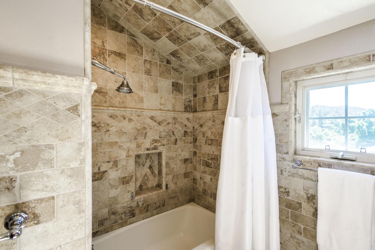 Detail Gallery Image 19 of 51 For 60 Fernwood Dr, La Honda,  CA 94020 - 4 Beds | 3 Baths