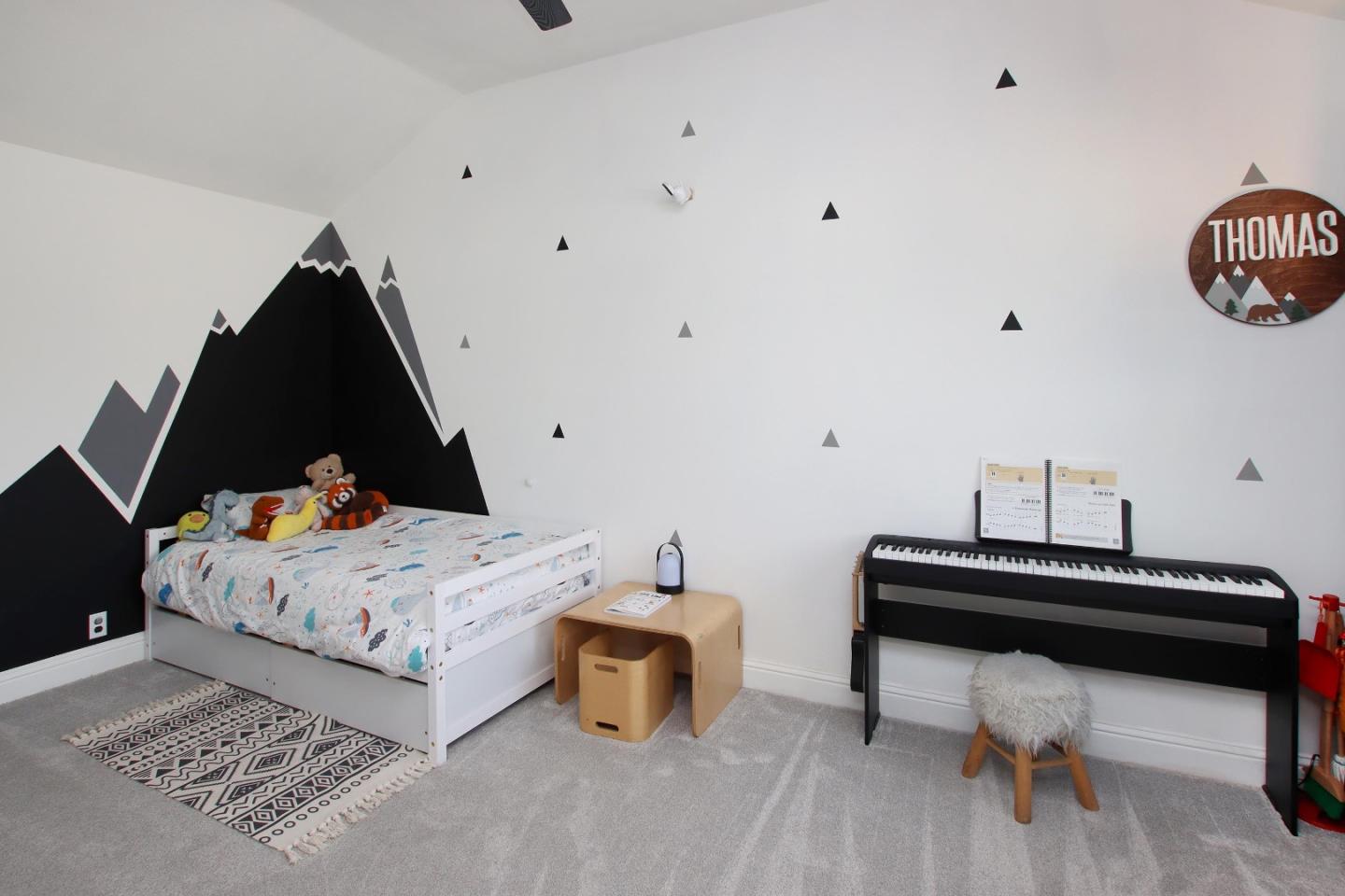 Detail Gallery Image 16 of 27 For 2699 Christine Oaks, Santa Cruz,  CA 95062 - 3 Beds | 1/1 Baths