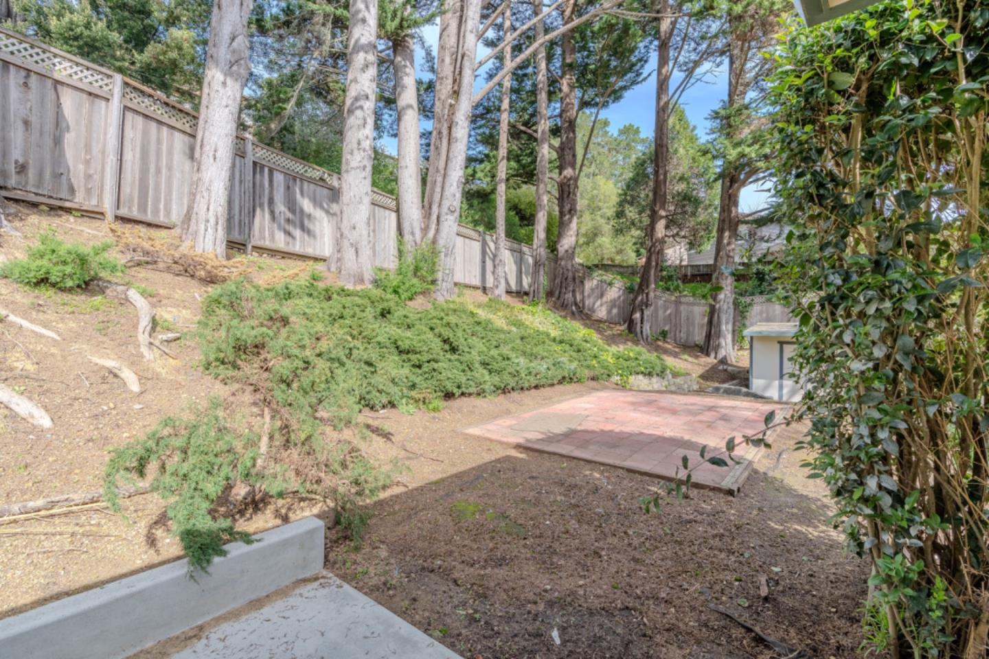 Detail Gallery Image 17 of 21 For 22 Tioga Way, Pacifica,  CA 94044 - 3 Beds | 3 Baths