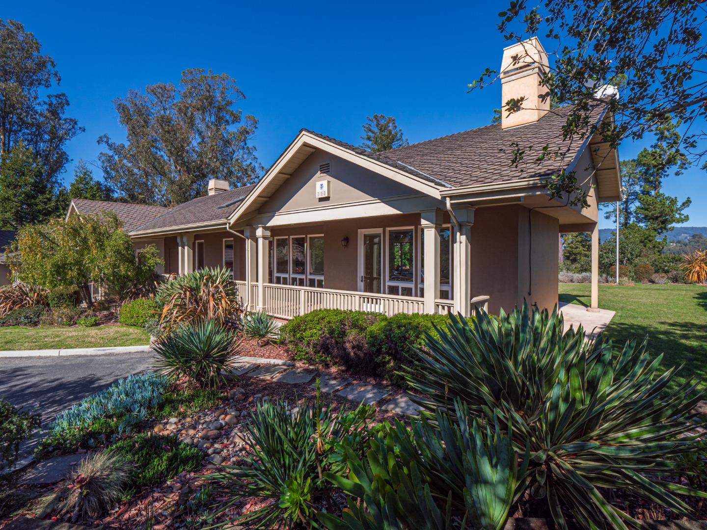 Detail Gallery Image 2 of 77 For 264 Oak Hl, Watsonville,  CA 95076 - 5 Beds | 4 Baths