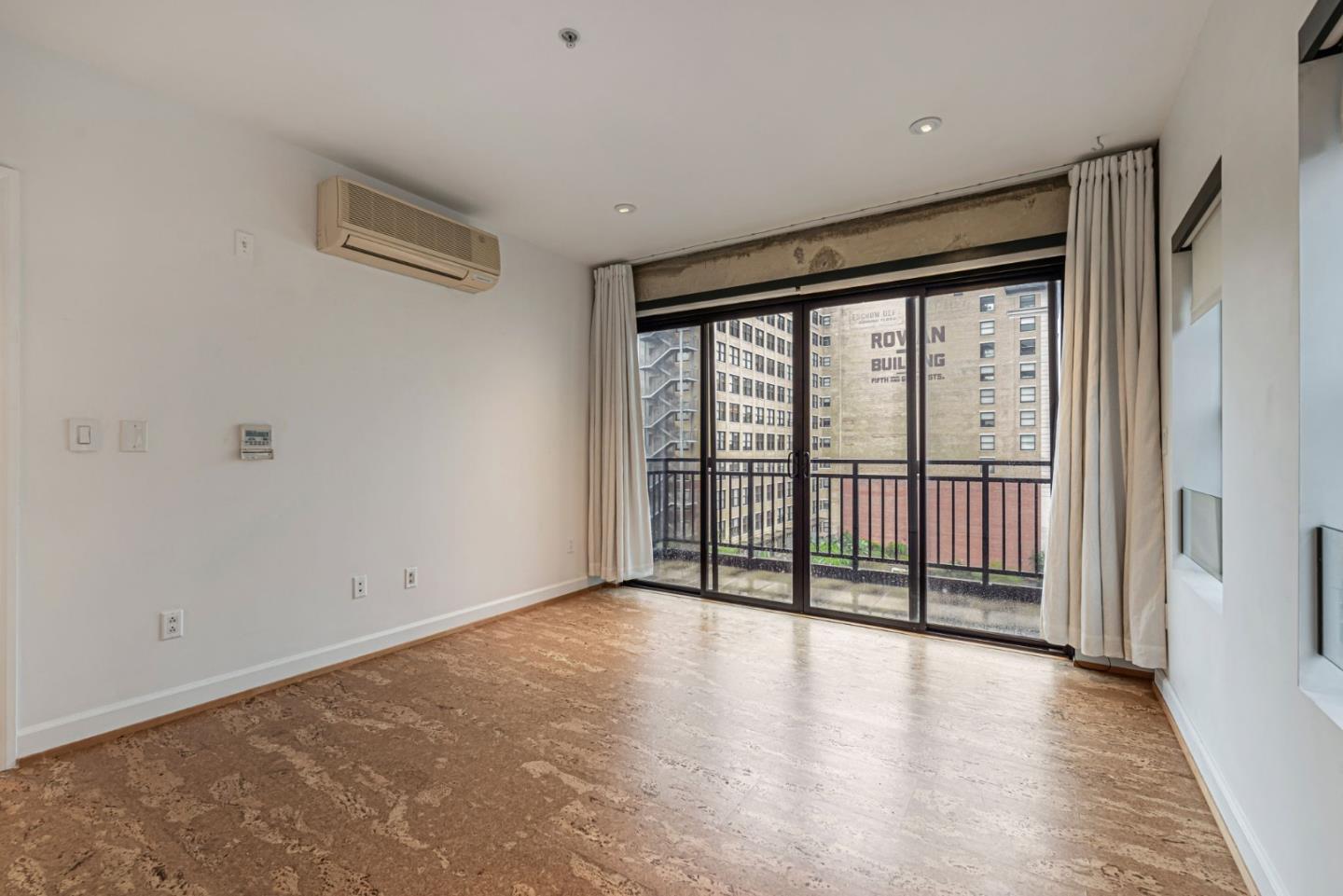 Detail Gallery Image 11 of 18 For 416 S Spring St #606,  Los Angeles,  CA 90013 - 2 Beds | 2 Baths