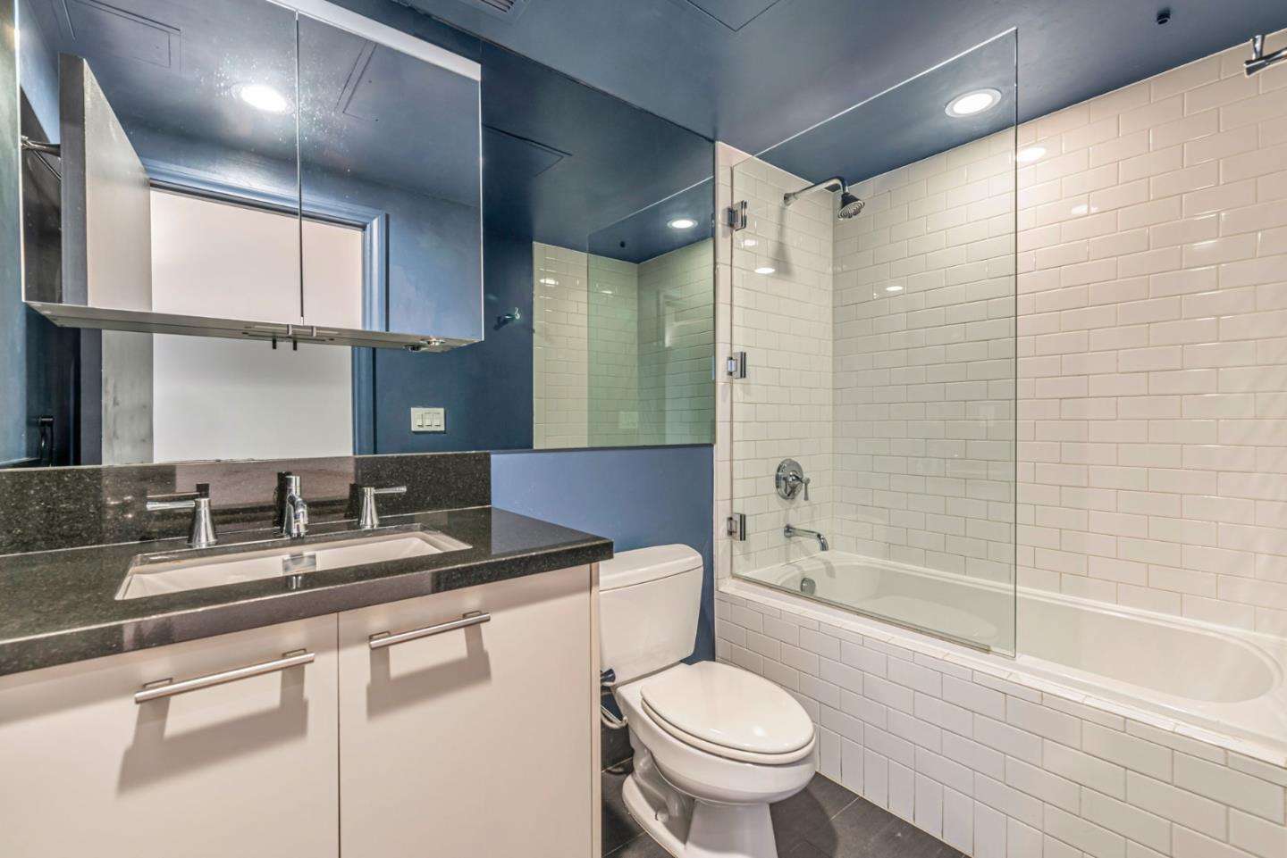 Detail Gallery Image 14 of 18 For 416 S Spring St #606,  Los Angeles,  CA 90013 - 2 Beds | 2 Baths