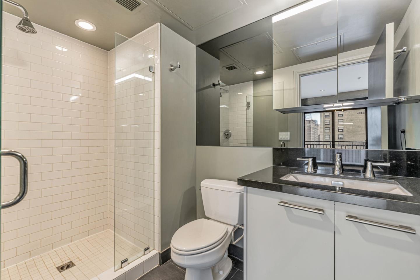 Detail Gallery Image 15 of 18 For 416 S Spring St #606,  Los Angeles,  CA 90013 - 2 Beds | 2 Baths