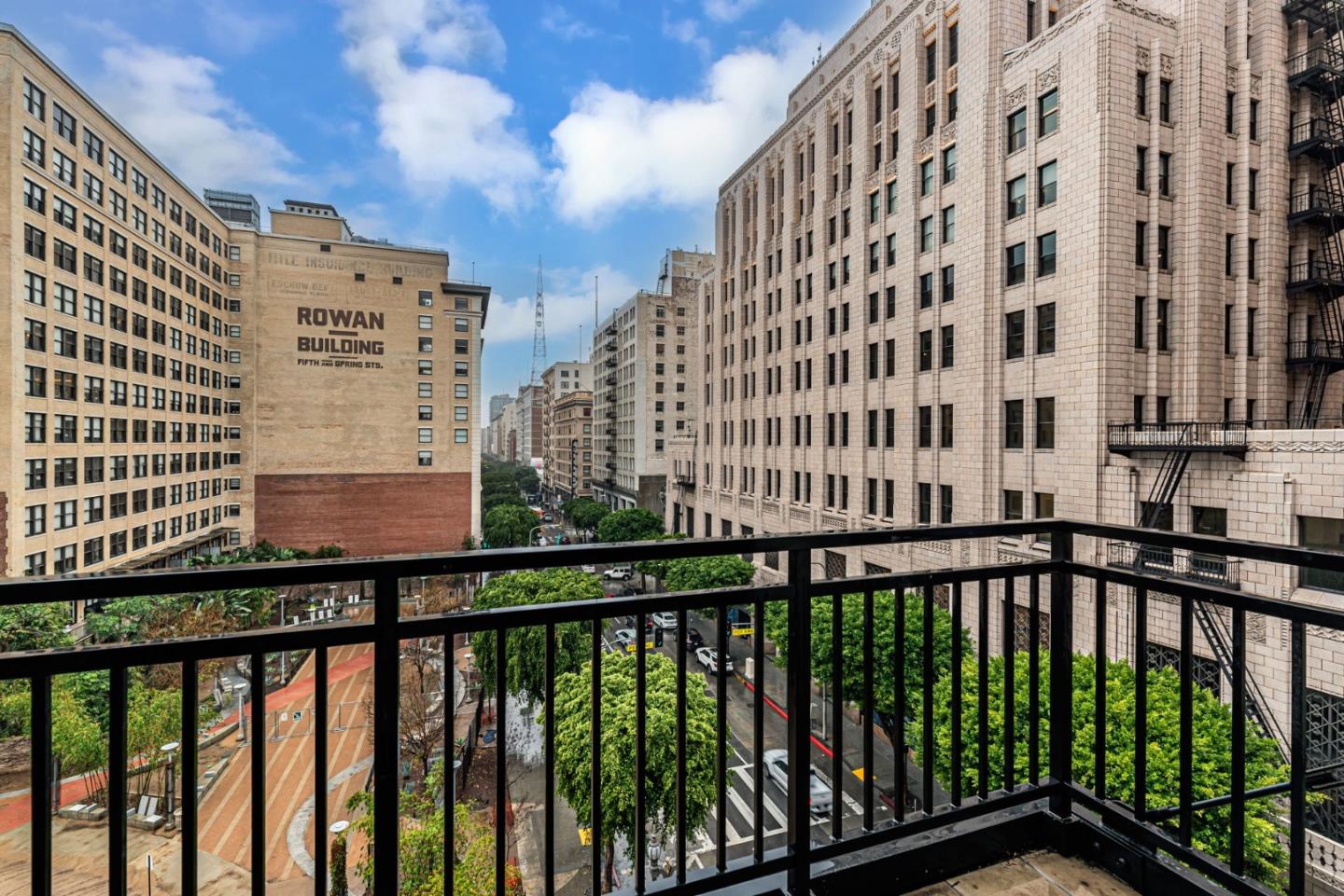 Detail Gallery Image 17 of 18 For 416 S Spring St #606,  Los Angeles,  CA 90013 - 2 Beds | 2 Baths