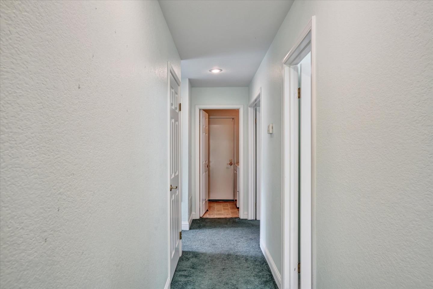 Detail Gallery Image 12 of 44 For 3123 Lake Trasimeno Dr, San Jose,  CA 95135 - 2 Beds | 2 Baths
