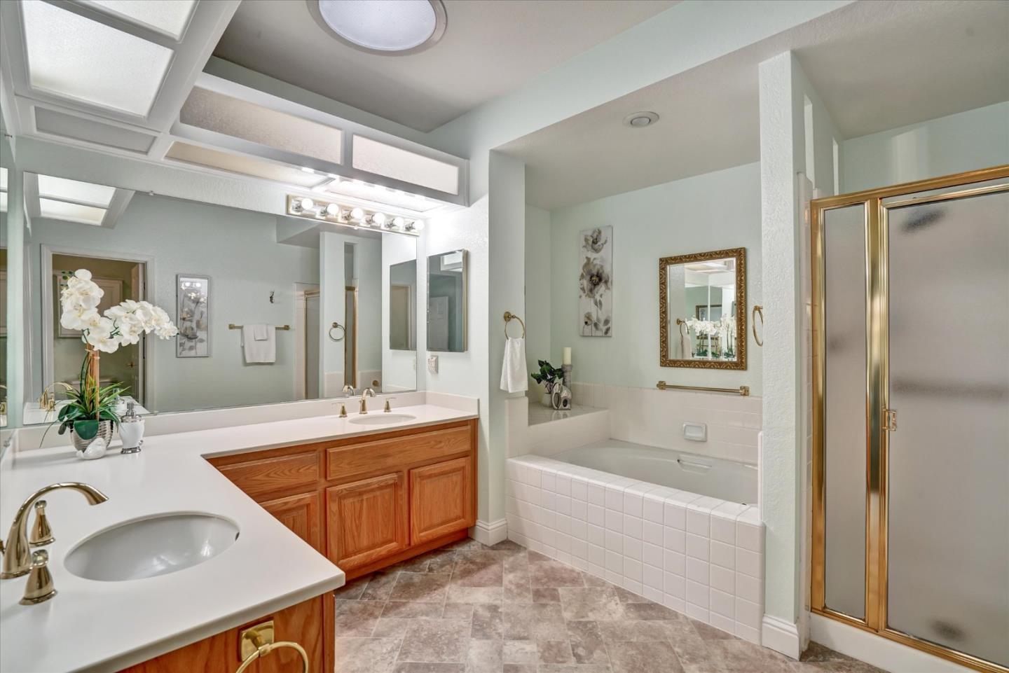 Detail Gallery Image 21 of 44 For 3123 Lake Trasimeno Dr, San Jose,  CA 95135 - 2 Beds | 2 Baths