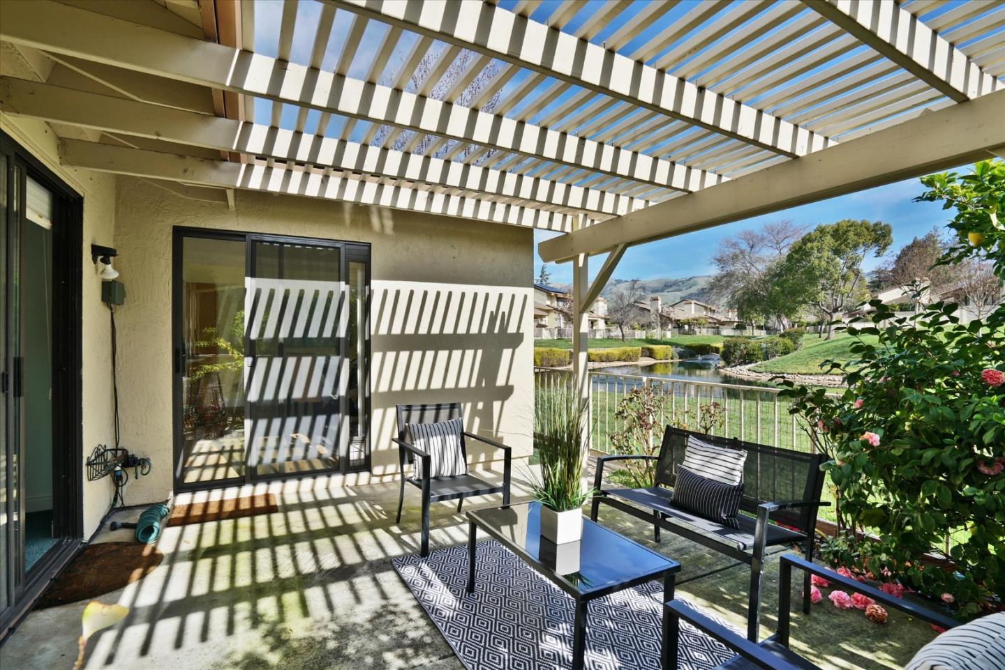 Detail Gallery Image 27 of 44 For 3123 Lake Trasimeno Dr, San Jose,  CA 95135 - 2 Beds | 2 Baths
