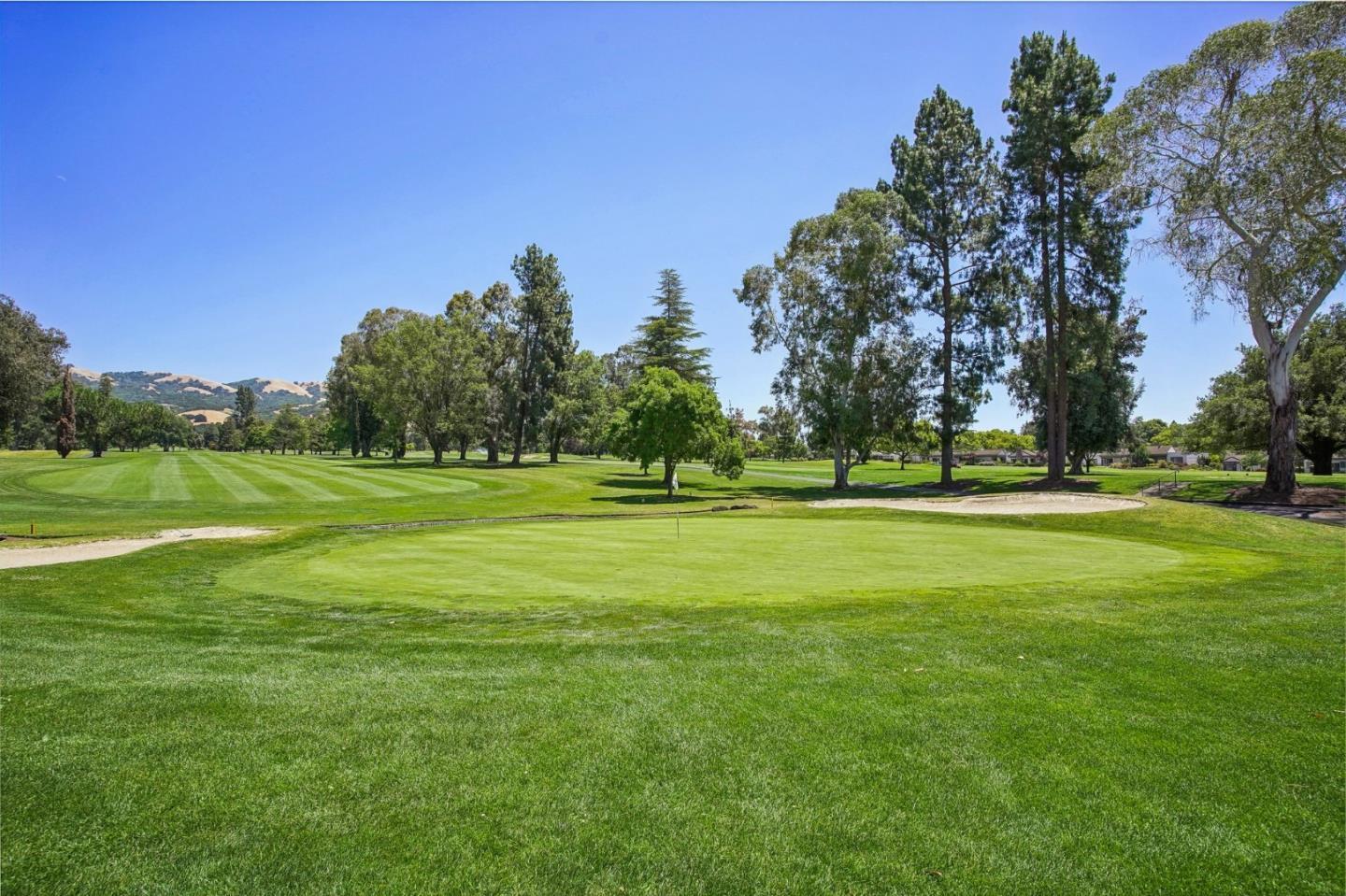 Detail Gallery Image 33 of 44 For 3123 Lake Trasimeno Dr, San Jose,  CA 95135 - 2 Beds | 2 Baths