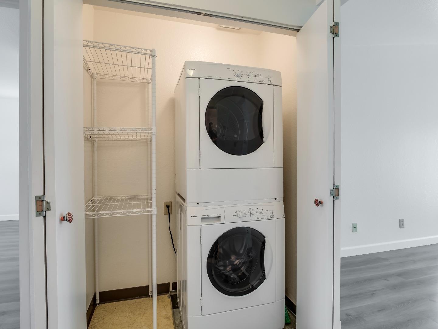 Detail Gallery Image 12 of 42 For 3460 Wine Cask Way, San Jose,  CA 95124 - 2 Beds | 2 Baths