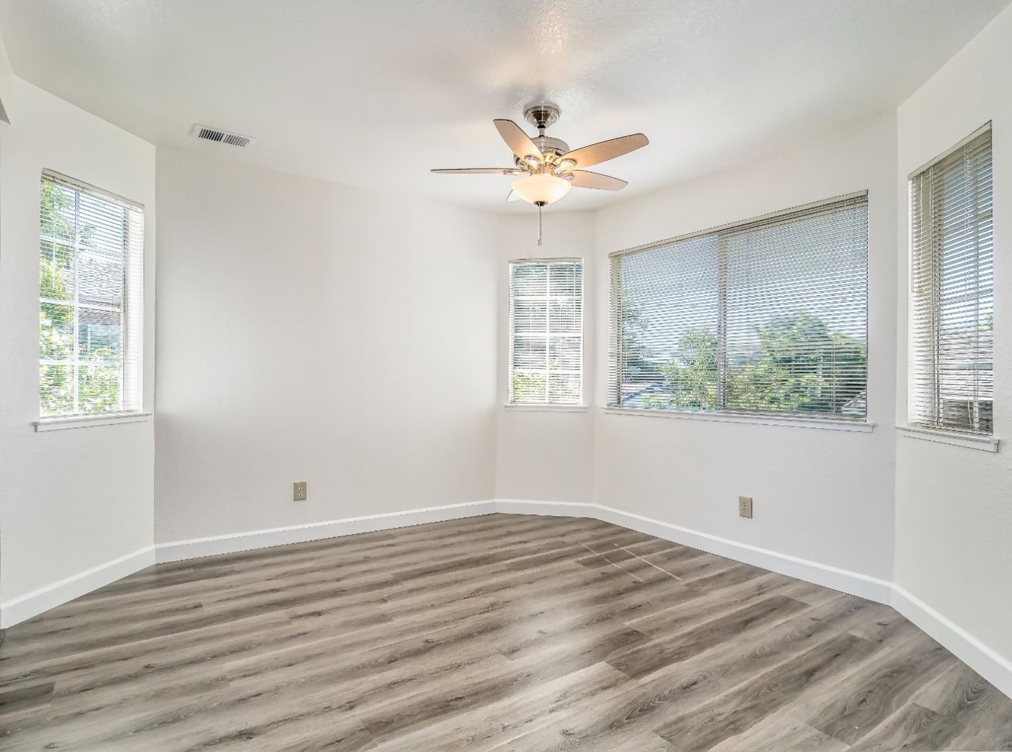 Detail Gallery Image 16 of 42 For 3460 Wine Cask Way, San Jose,  CA 95124 - 2 Beds | 2 Baths