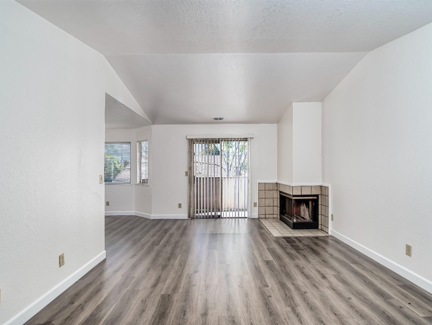 Detail Gallery Image 20 of 42 For 3460 Wine Cask Way, San Jose,  CA 95124 - 2 Beds | 2 Baths