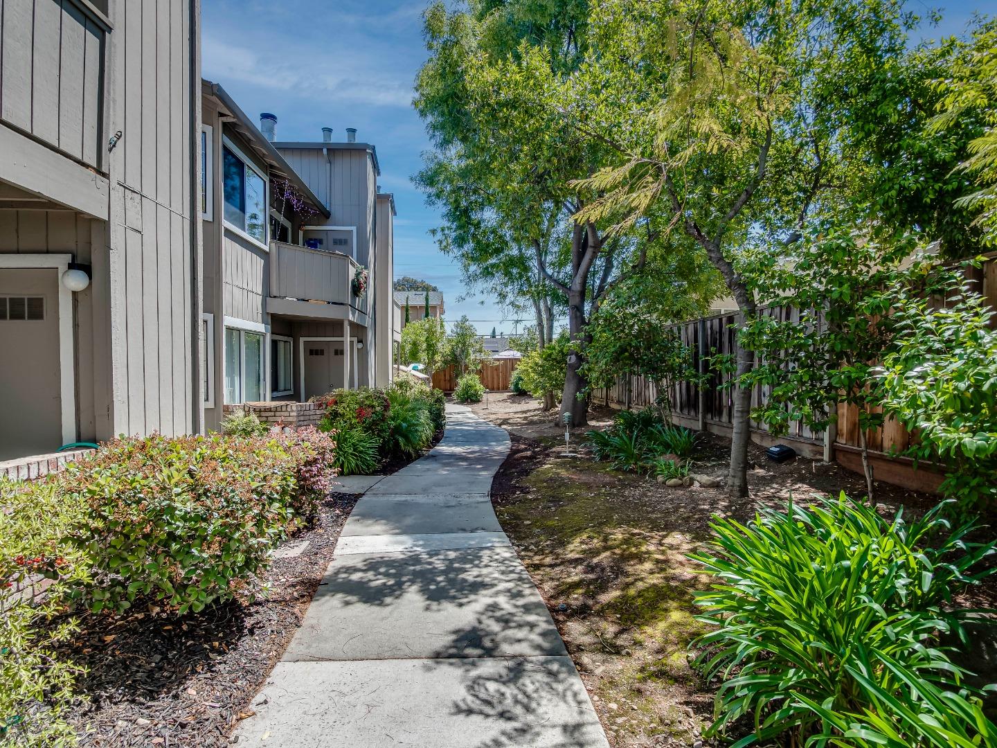 Detail Gallery Image 37 of 42 For 3460 Wine Cask Way, San Jose,  CA 95124 - 2 Beds | 2 Baths