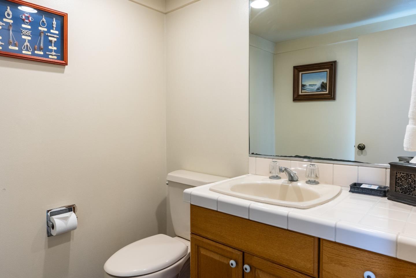 Detail Gallery Image 24 of 31 For 210 Monterey Dunes Way, Moss Landing,  CA 95039 - 3 Beds | 2/1 Baths