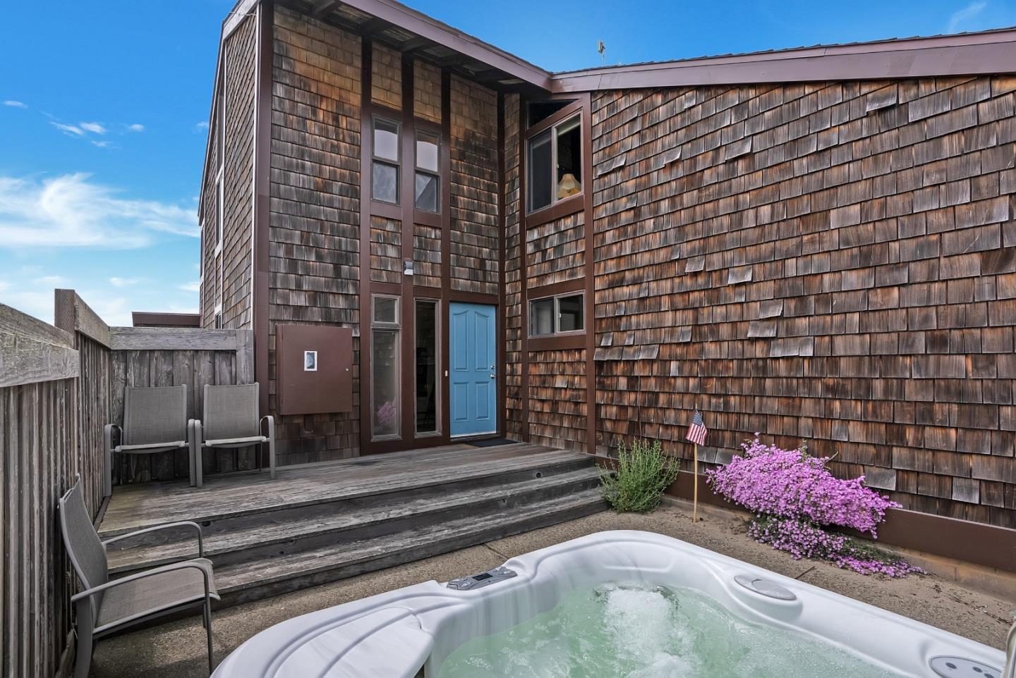 Detail Gallery Image 8 of 31 For 210 Monterey Dunes Way, Moss Landing,  CA 95039 - 3 Beds | 2/1 Baths