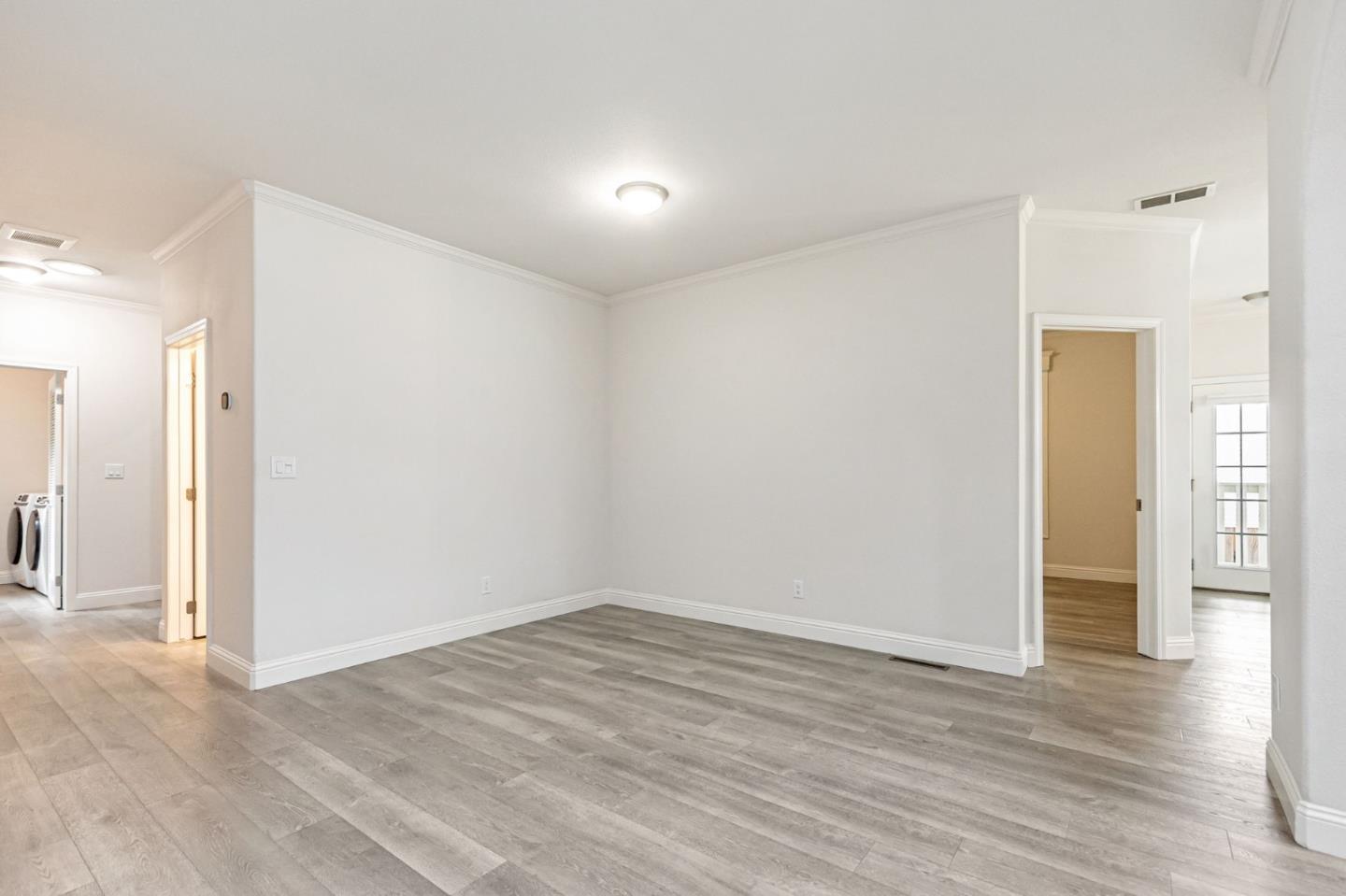 Detail Gallery Image 10 of 49 For 1085 Tasman Dr #877,  Sunnyvale,  CA 94089 - 3 Beds | 2 Baths