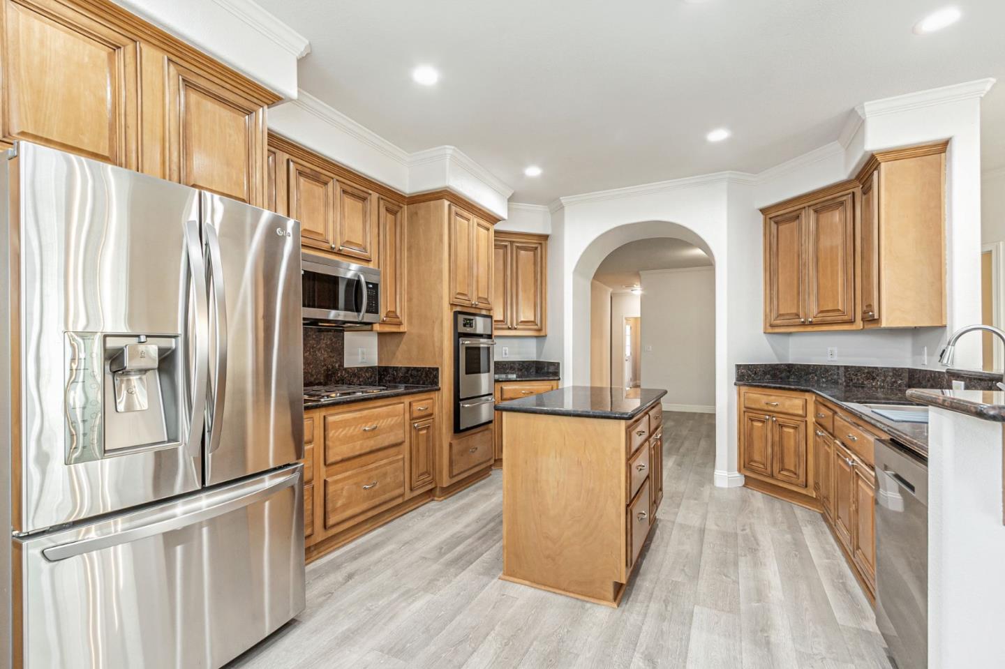 Detail Gallery Image 18 of 49 For 1085 Tasman Dr #877,  Sunnyvale,  CA 94089 - 3 Beds | 2 Baths